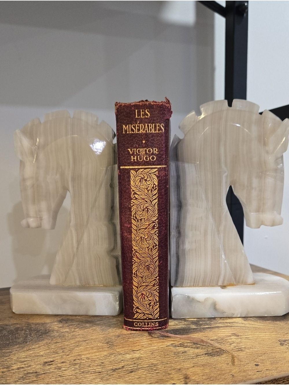 Les Misérables by Victor Hugo - Leather Bound